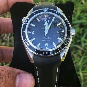 (SOLD) Omega Seamaster Planet Ocean 42mm